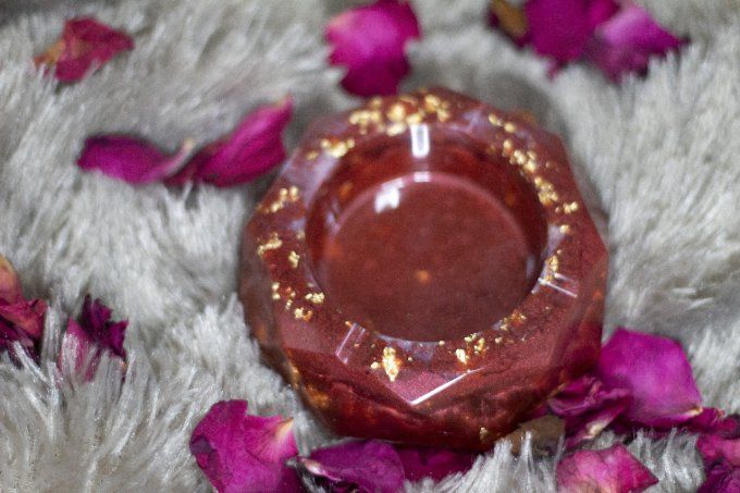 Cendrier rouge & or