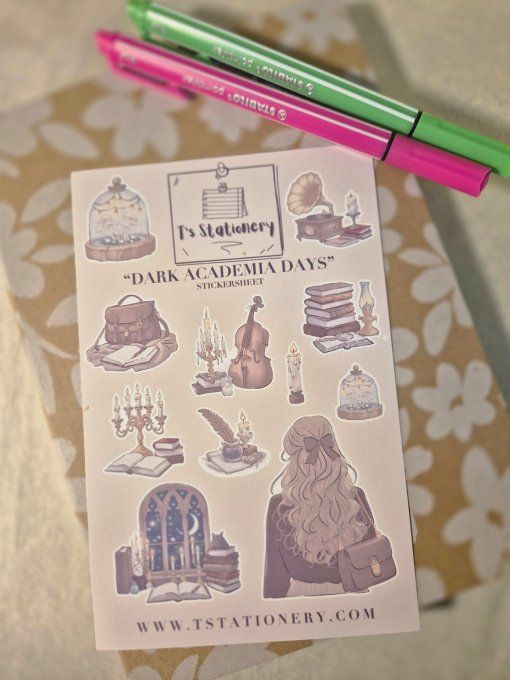 Planche stickers "Dark academia days"